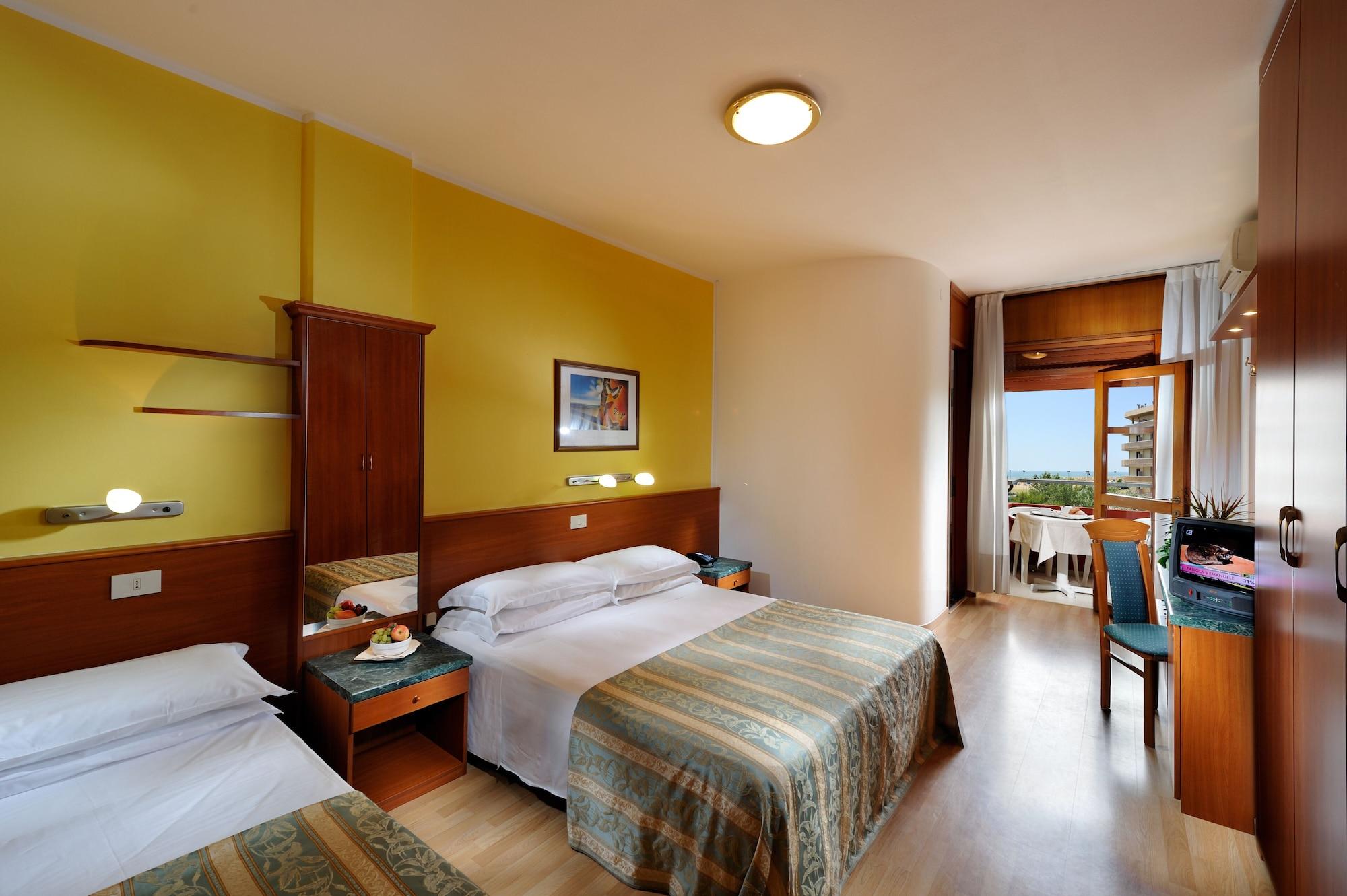 Hotel Bembo Бибионе Екстериор снимка