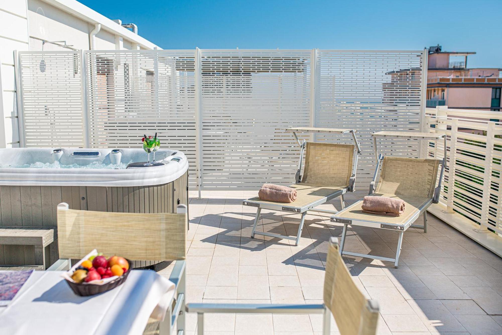 Hotel Bembo Бибионе Екстериор снимка