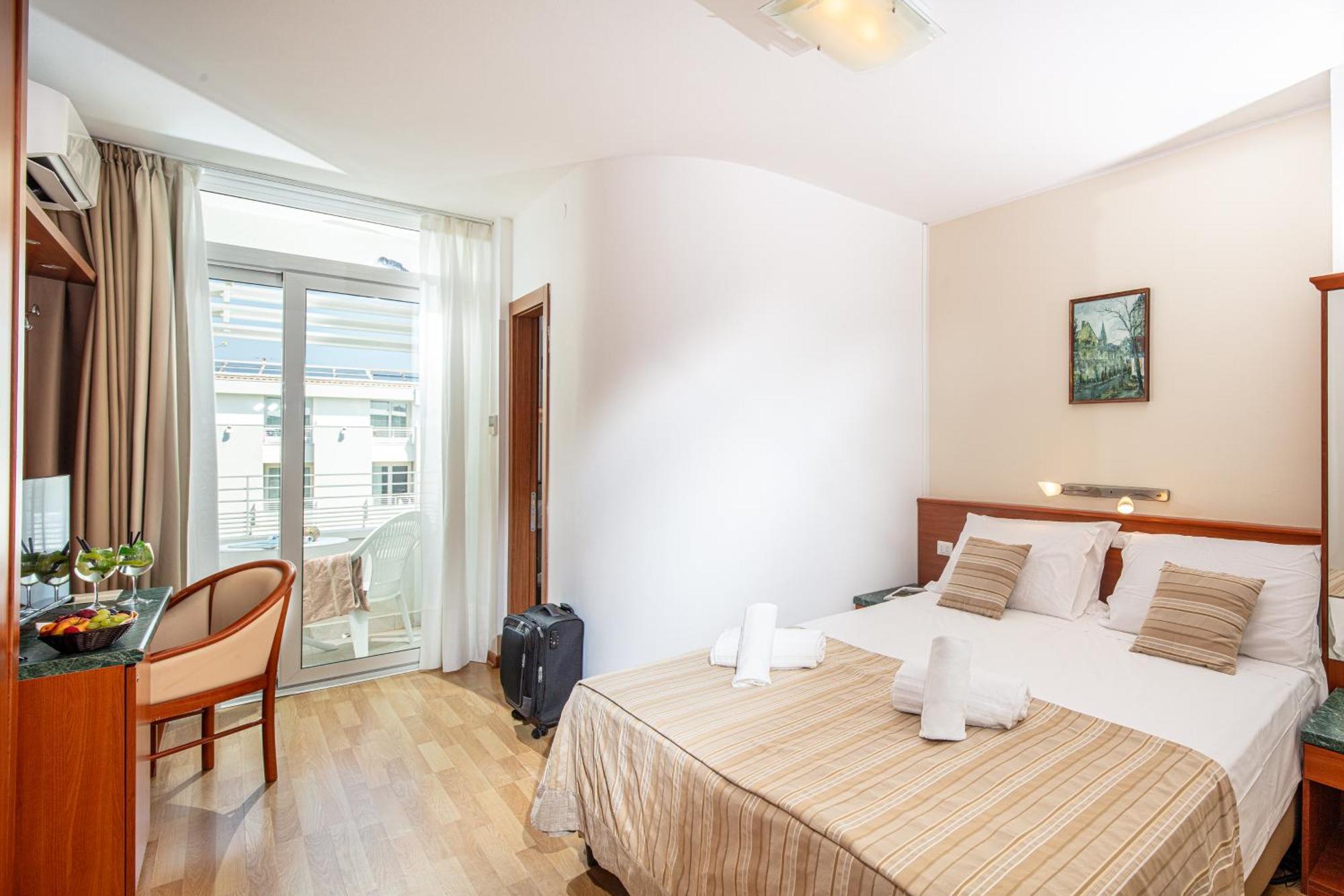 Hotel Bembo Бибионе Екстериор снимка